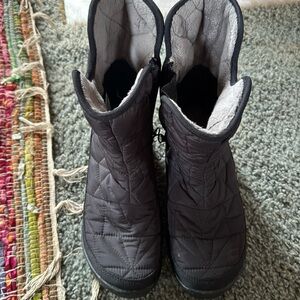 Columbia Womens Minx Slip BY1329 Omni Heat Waterproof Winter Boots size 8